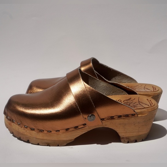 Tessa Shoes - TESSA Clogs - Bronze